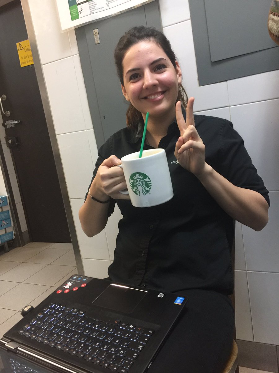 luisii0's tweet photo. Celebrando #NationalCoffeeDay "con mucho trabajo" #teamcafe #partner @saraguellie @StarbucksMex https://t.co/M6orIjIkkX