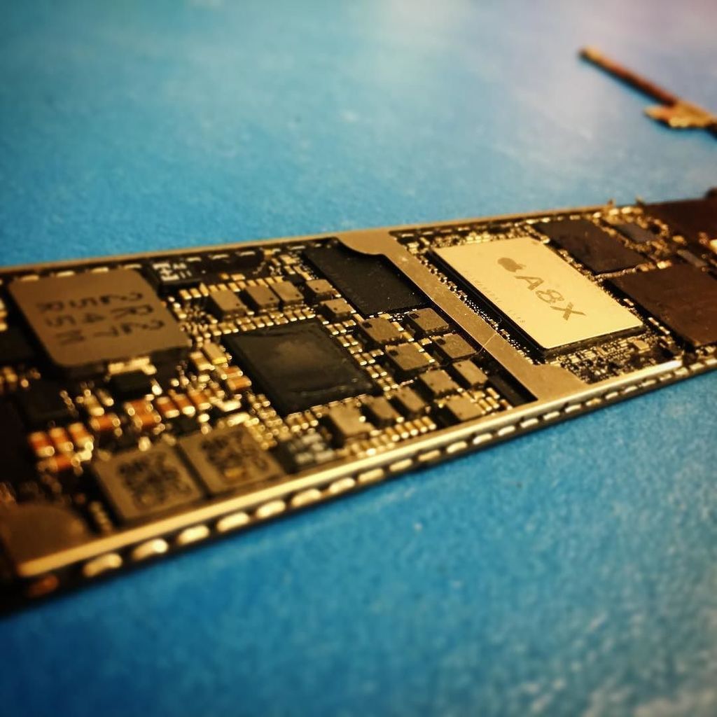 ElectronicCycle's tweet photo. iPad Air 2 #ipadair2 #ipad #board #ipadboard #tiercycle https://t.co/7Y74UpSRdW https://t.co/HK0OykjrUG