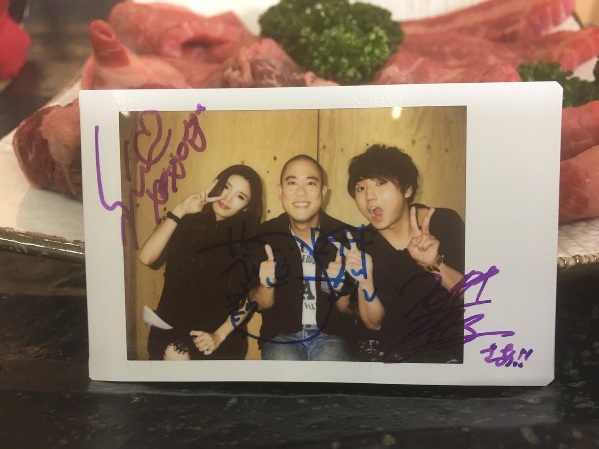 LINELIVE_JP's tweet photo. 9/30 #さしめし コロコロチキチキペッパーズ×島袋聖南さんのサイン入り写真をプレゼント！この投稿をRT&amp;フォローで応募完了。当選者にDMします。締切10/1
https://t.co/wuLuEGriHo #LINELIVE #テラハ #島袋聖南 https://t.co/NzDWefE6DU