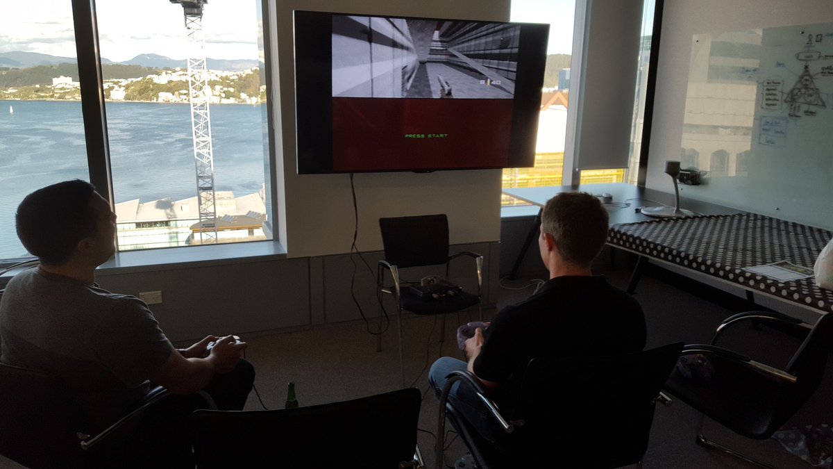 LeapingTigerHQ's tweet photo. Pre-show festival of games excitement at #Provoke #Wellington! #FoG2016 https://t.co/mcvQRYEefQ