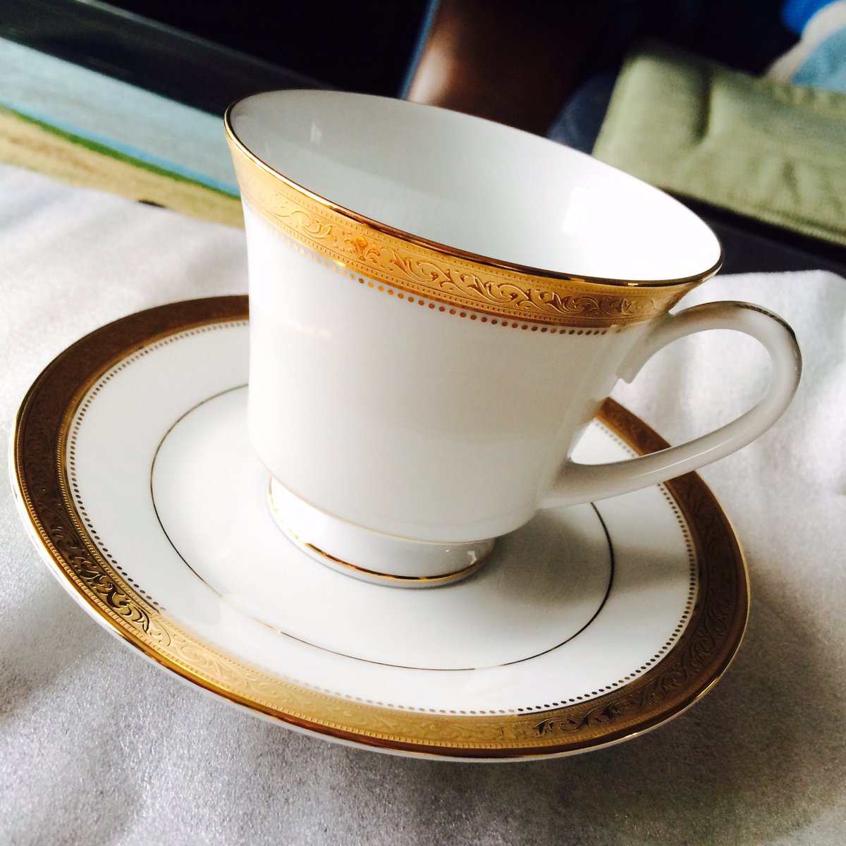 かいり Noce C Ultima ノリタケの森は 名古屋駅から徒歩10分の距離です また内7分程は地下道を歩いて行けます 大変綺麗な庭園に面したカフェもありますので 素敵なティーカップを眺めるもよし 休憩するもよし マイカップを買うのも良し 是非お