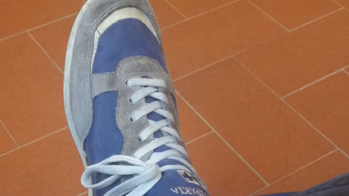 cellini_luca's tweet photo. @stecriv :#cosediscarpe @DAcquasparta 
Modello unico per ogni conferenza stampa 
#waitingforPitti https://t.co/PJpClvIczK