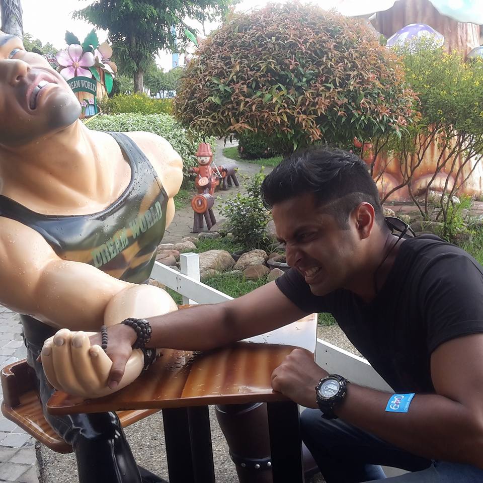 AnchorAakash's tweet photo. Coming soon on @shopatnaaptol TV places you should visit in #Thailand https://t.co/0Q12ZtF7iv