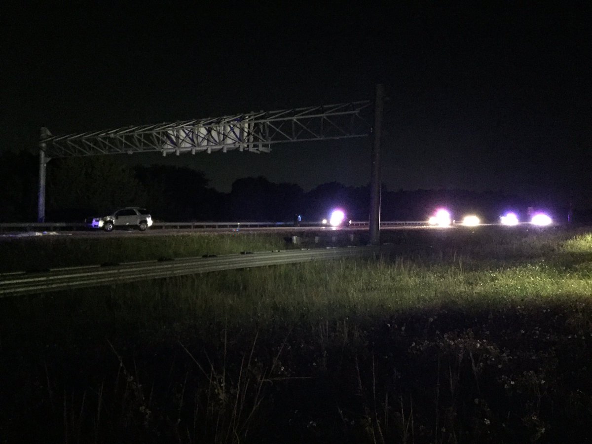 JRichards2183's tweet photo. I-75 Southbound closed near Fowler Ave. after accident involving pedestrian on the interstate. #WFTS https://t.co/78ddAoN0GI