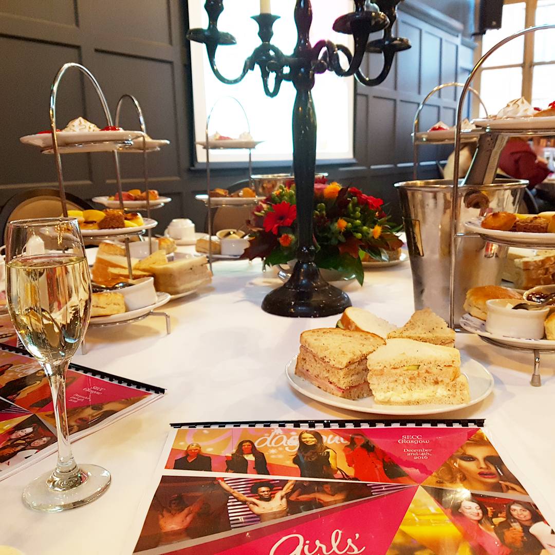 ofaglasgowgirl's tweet image. Thank you to @GirlsDayOutShow for an AMAZING night, seen my babes, @Charlene_does @heythererobyn @hiyaitsashley✌ Excited for December now 💖