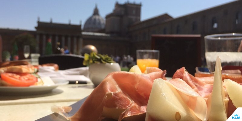KLM's tweet photo. 6 tasteful European cities for your hungry heart: https://t.co/wlO48dTbX4 https://t.co/eJFgZFovcw