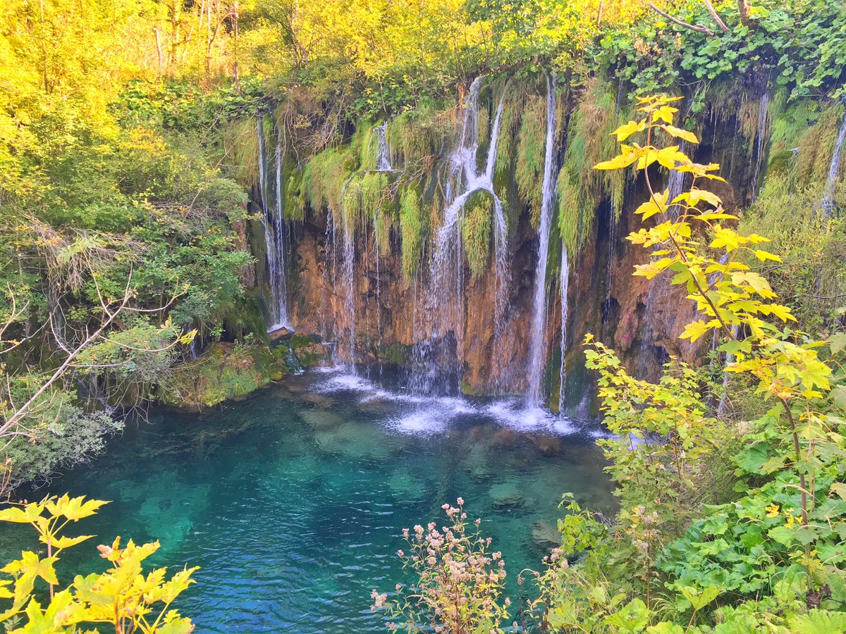 wanderloveworld's tweet photo. @croatia_hr One of the most amazing places we've ever been! #plitvicelakes https://t.co/p48ccEOmFO