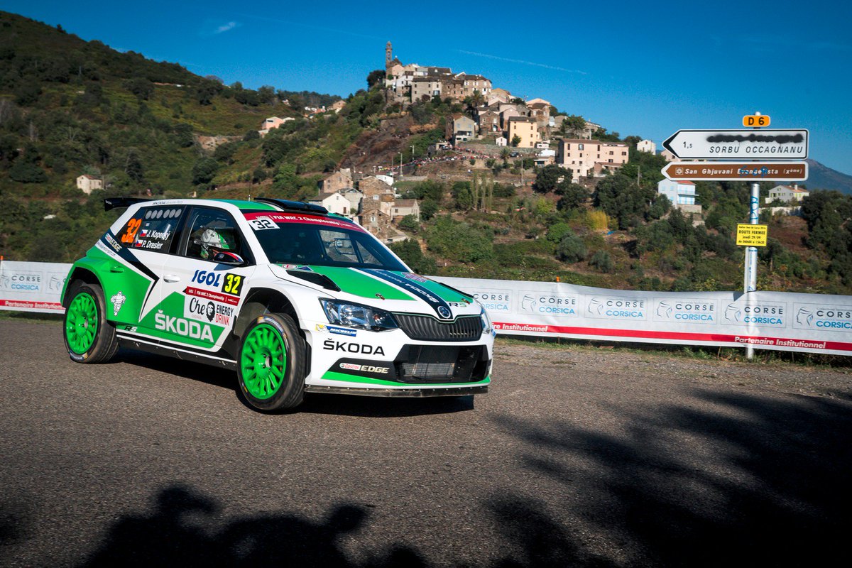 skodafabiar5's tweet photo. #TourdeCorse 🇫🇷 #WRC2 SS2: #PushingLikeHell👹 Jan #Kopecký beats Evans by 4.3s in this stage & closes the gap to the WRC2 leader to 13.6s👍 https://t.co/Q3FUn4fIWV