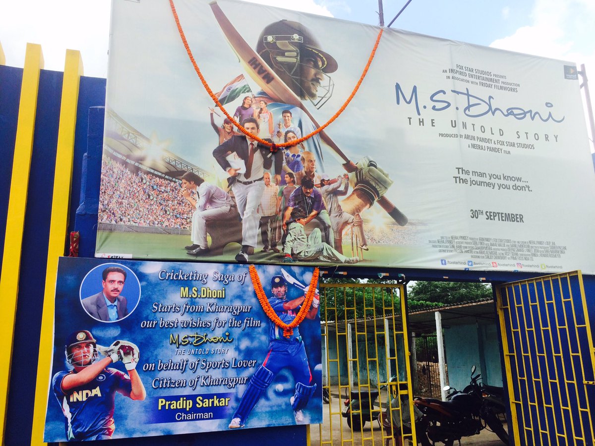 Ankitgolechha11's tweet image. On behalf of All Kgpian's Our Chairman Pradip Sarkar wishing @msdhoni.
Journey starts from #Kharagpur.
#BombayCinema 
Best Wishes @itsSSR