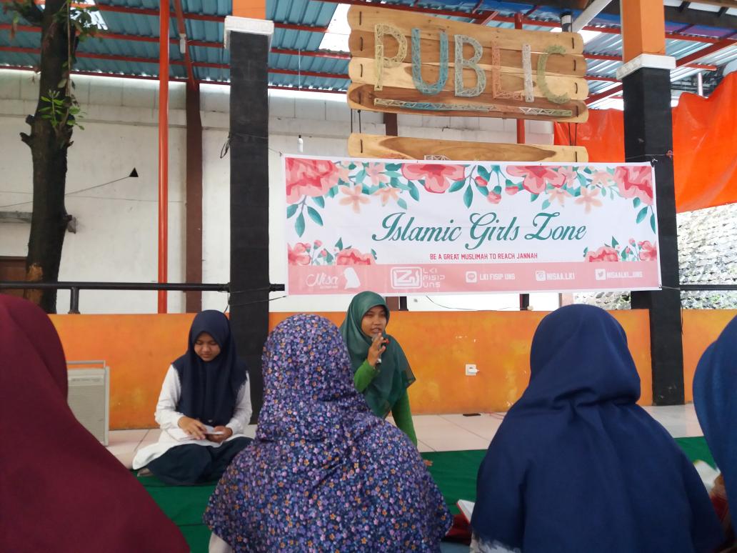 Now! #IslamicGirlsZone bersama kak Titis, ngobrol2 tentang hijrah. Kuy!