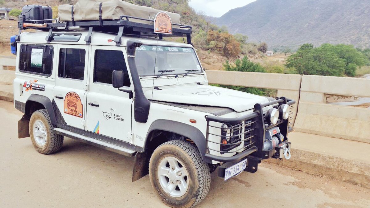 LandyMagAfrica's tweet image. It's #DefenderTrophy in Limpopo this weekend. Thanks to @FrontRunner4x4 for the Defender Td5 - our official media wheels! Good luck!