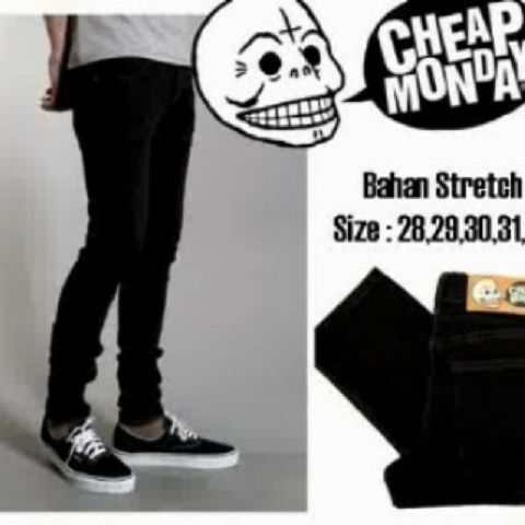 NEW READY STOCK CELANA SKINNY ||  SIZE 28-34 || PRICE : 135 RIBU || ORDER : 082214431565 BBM : D3605646 LINE : RHAFATSHOP