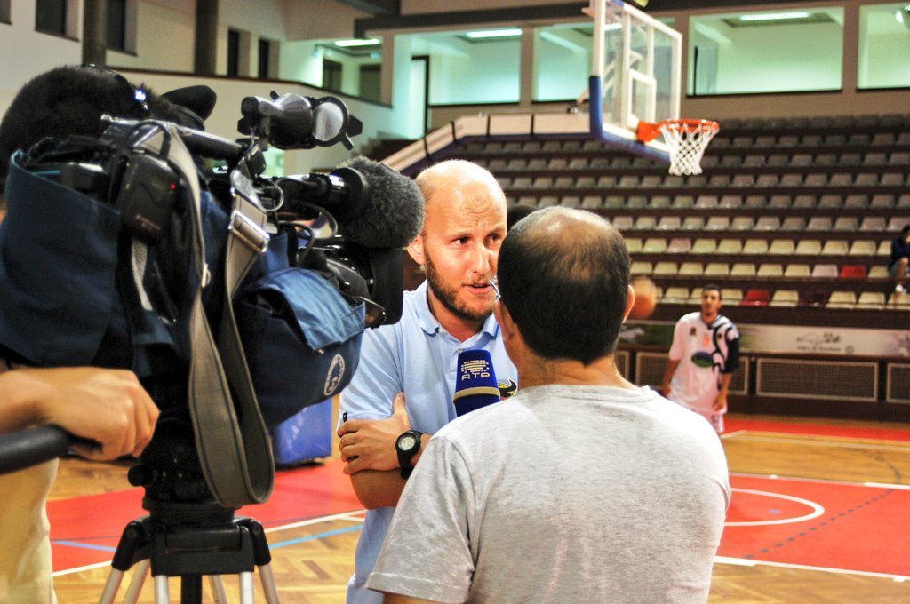 Adrián Yáñez, con Angrabasket