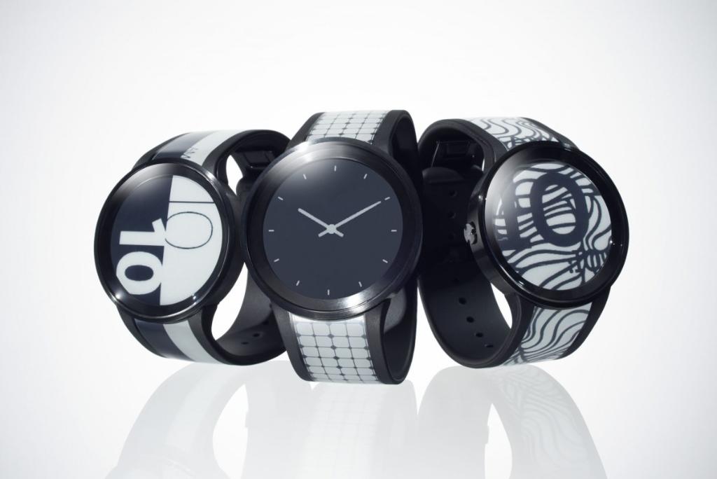 Forbes's tweet photo. Sony's new $500 watch lets users change the appearance with the push of a button: https://t.co/iWp5uxD5uk https://t.co/ADZEhFOXVD