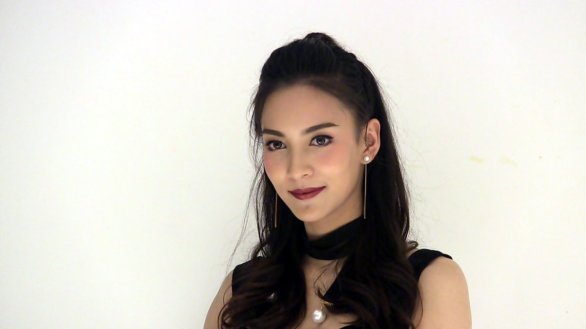 Megreen_G's tweet photo. กรีน ร่วมงาน Fall / Winter 2016 Collection "Shanghai Illusion" #weebrand #greenausadaporn #greenausadapornfanclub #shanghaiillusion #DDwork https://t.co/PCeypSRl4E