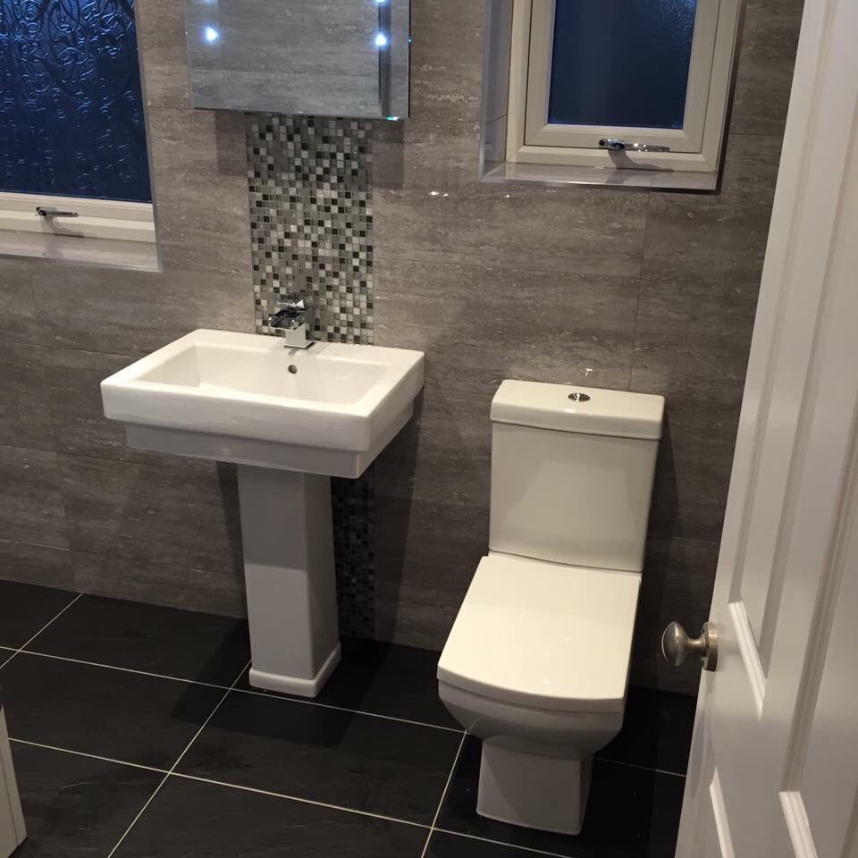 TileBathroomMcr's tweet photo. #Tiles &amp; #Bathrooms at the Best Price South #Manchester #Stockport #Altrincham https://t.co/04aaXSIXTZ