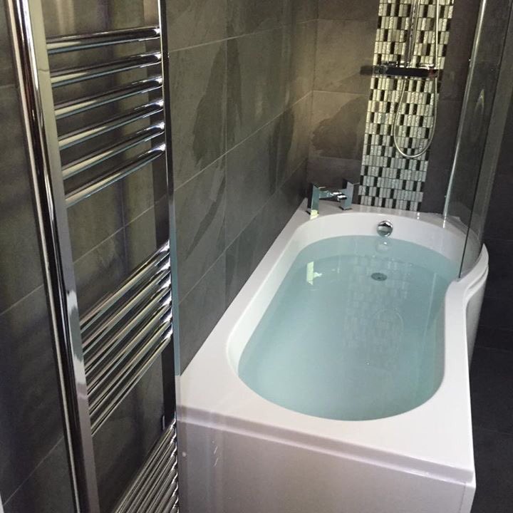 TileBathroomMcr's tweet photo. #Tiles &amp; #Bathrooms at the Best Price South #Manchester #Stockport #Altrincham https://t.co/04aaXSIXTZ