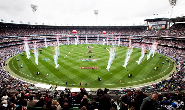 TMRQld's tweet photo. #Proudlysydney or #Bemorebulldog? If you're having a drink with the #AFLGF, have a post-match plan #matesmotel https://t.co/ZSp4dwO36R