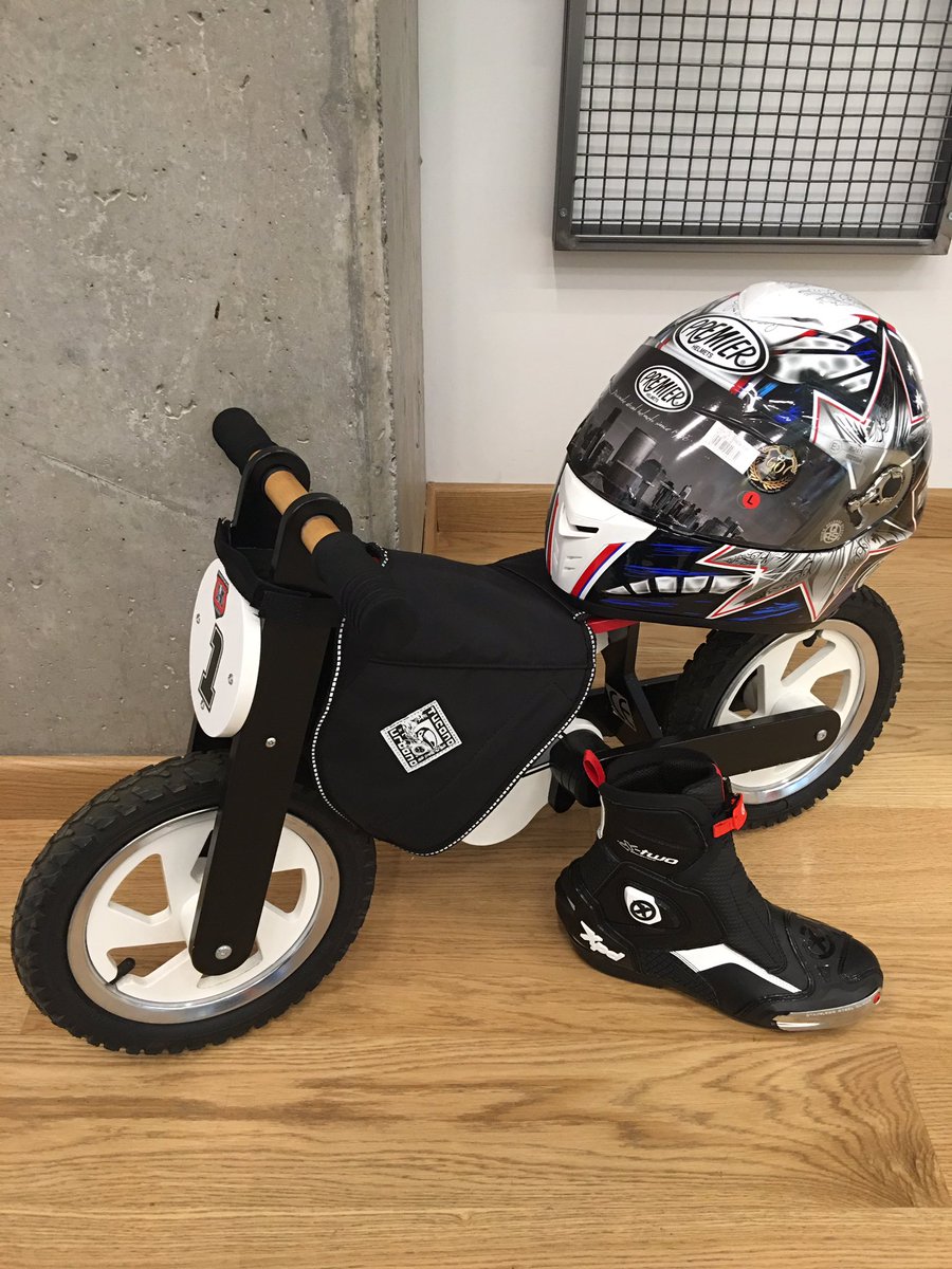 drdmotorbikes's tweet photo. "Kış geliyor !!! " yada "Winter is coming !!! " #termoscud tüm modelleri ile stoklarımızda. Hem de 31 Ekime kadar ücretsiz montaj fırsatıyla https://t.co/2B316jS5fo