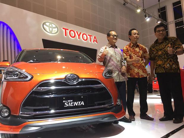 Mobil123.com (@mobil123id) on Twitter photo Toyota Tampilkan 6 Mobil di GIIAS Surabaya .. goo.gl/86ip1U
<a href="/ToyotaID/">Toyota Indonesia</a> <a href="/GIIAS_SUB/">GIIAS Surabaya</a> #mobil123 #giias #toyota Toyota Tampilkan 6 Mobil di GIIAS Surabaya .. goo.gl/86ip1U
<a href="/ToyotaID/">Toyota Indonesia</a> <a href="/GIIAS_SUB/">GIIAS Surabaya</a> #mobil123 #giias #toyota