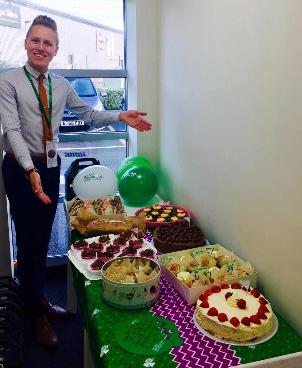 EracU421's tweet photo. Macmillan Coffee & Cake Morning at U421! 🍰🎂☕️🍴#ERAC #UK #U421 #COFFEEMORNING #MACMILLAN https://t.co/un6WkLEHiK