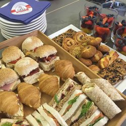 It's got to be treat the team day with our breakfast buffets ow.ly/GlkD304wjk8