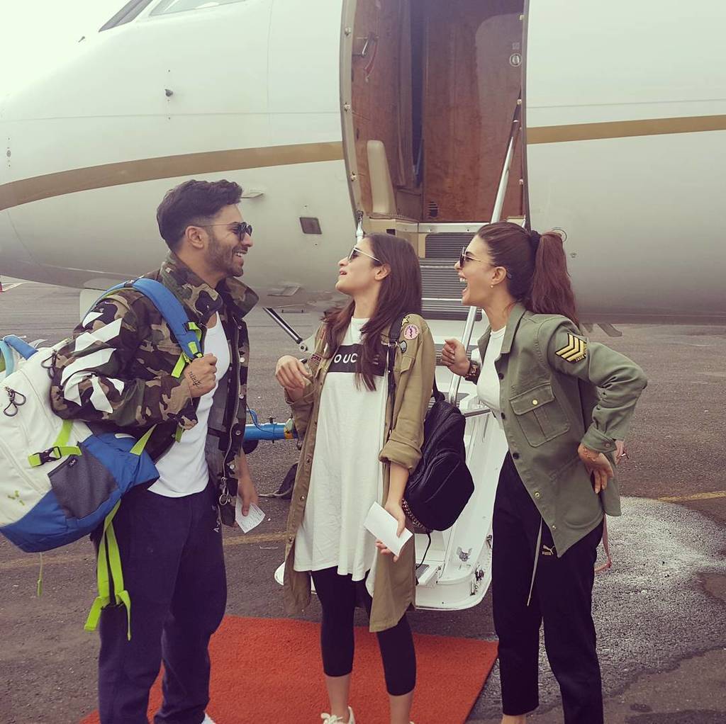 Asli_Jacqueline's tweet photo. Reunited with my Junaid and his preeettttyyyyy dulhania! Guwahati here we come!! #ISL https://t.co/VqjZ1hThHL https://t.co/qVhvGIet0b