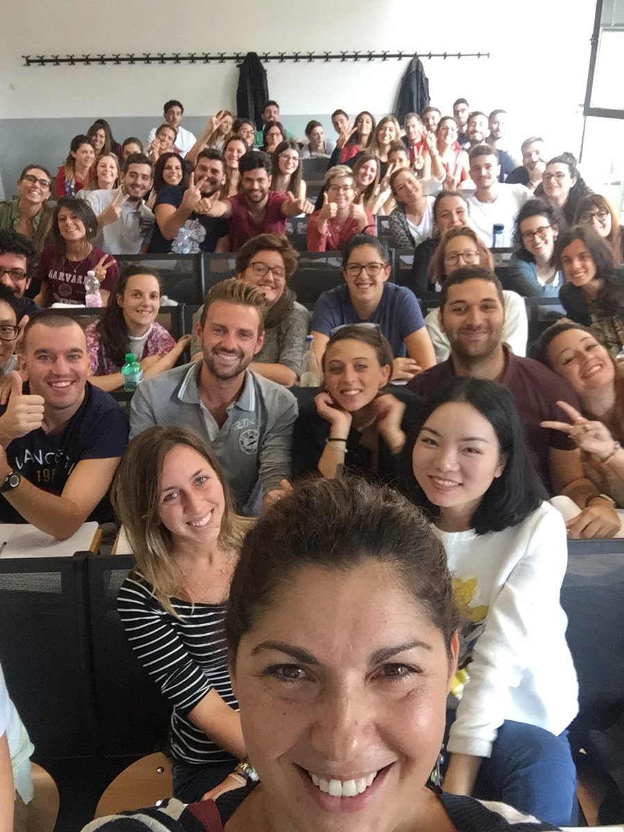 melanylibraro's tweet photo. Oggi lezione di @Subitoit @LaStatale Che onore per me! #millennials https://t.co/wQEjwNOj83