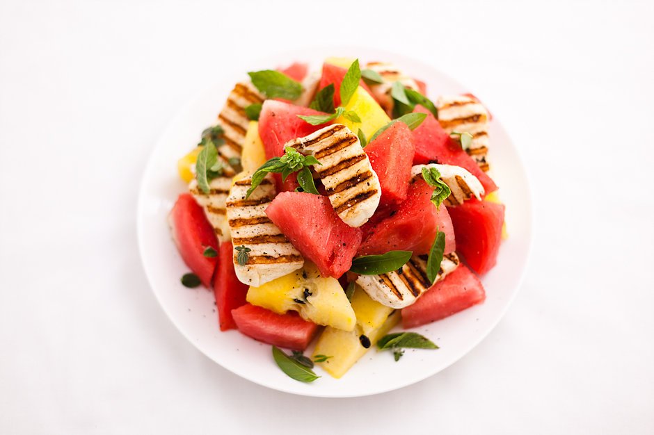 New blog post!
Let's talk about Mr. Robot and this red and yellow watermelon salad.
bythewindowsill.com/single-post/20… 
#MrRobot #watermelon #halloumi