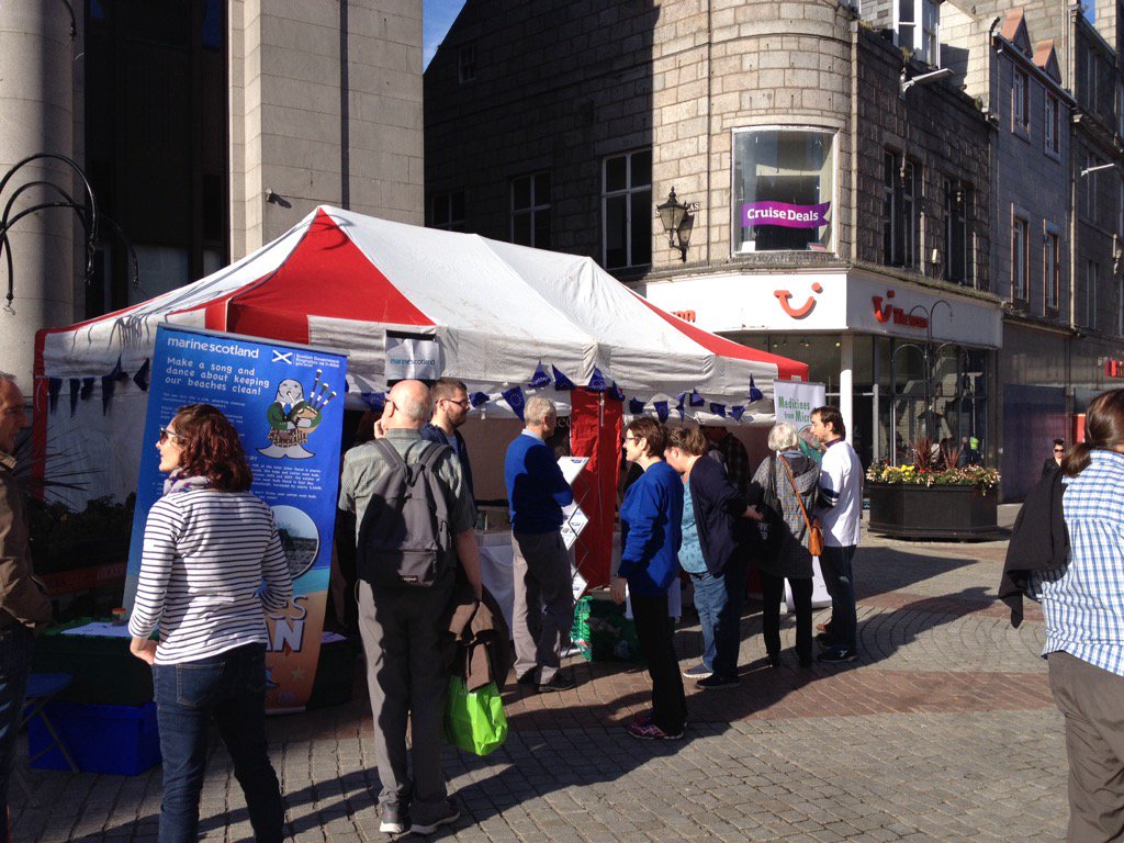 ernscot's tweet photo. @marinescotland and @BuildMedicine are loving the attention outside M&amp;S. #Explorathon16 #Aberdeen https://t.co/lnHduthE2O