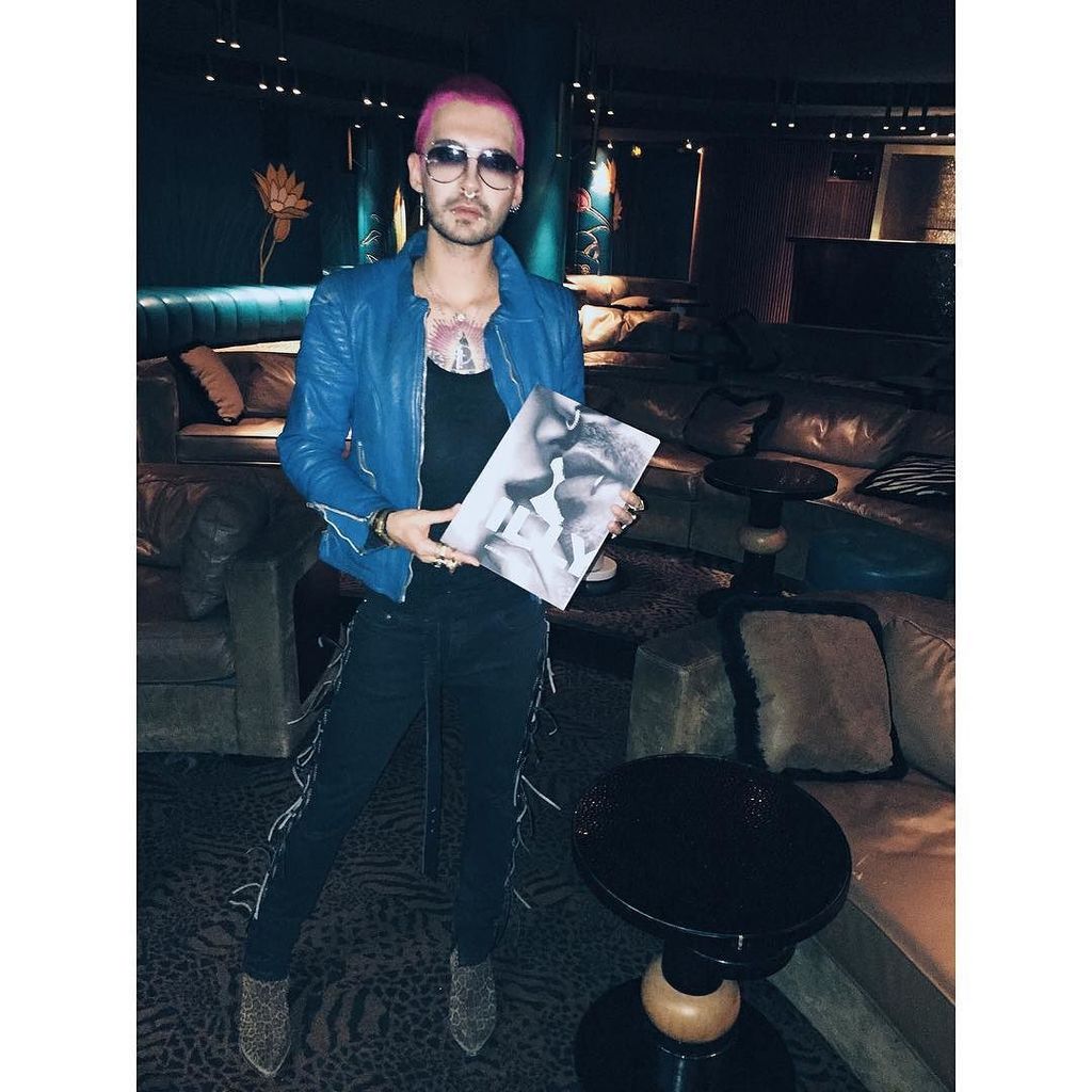 tokiohotel's tweet photo. #parisfashionweek #daytwo #saintlaurent https://t.co/a7K63w1chH https://t.co/gTMterVTVc