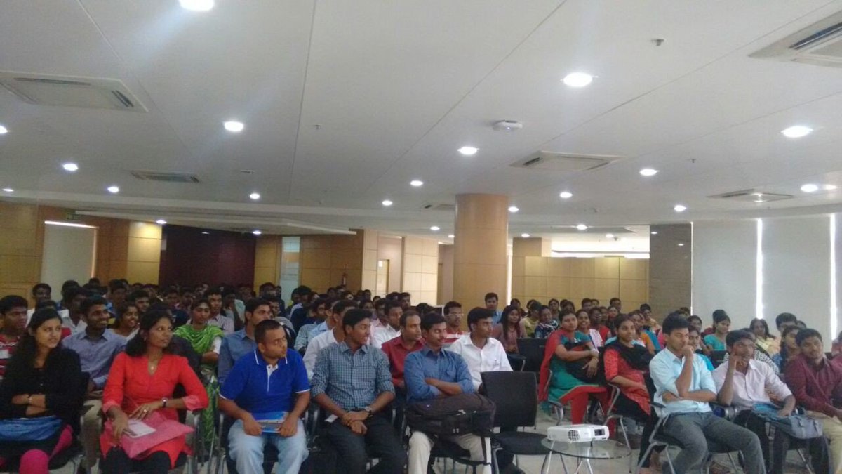 vrindapisharody's tweet photo. Enjoyed interacting with 200+ eager freshers @tech_mahindra Welcome aboard.Look fwd to some of you leading this family someday! @C_P_Gurnani https://t.co/NAFIZ5st9M