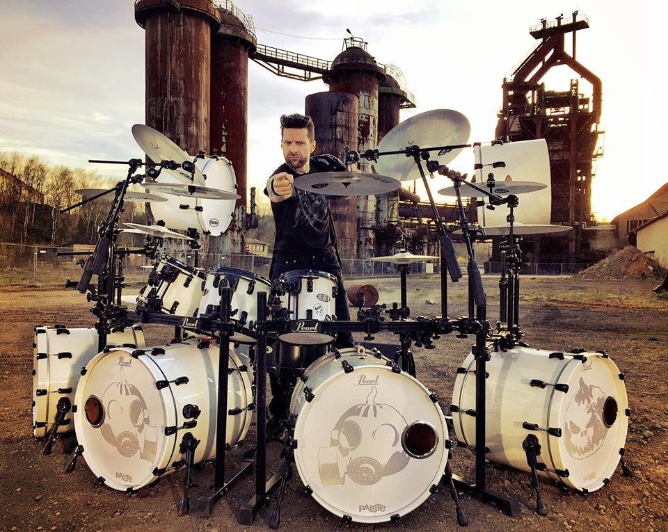 HELLOWEEN / Dani Loebleさんより新しいドラムセットの画像が届きまし