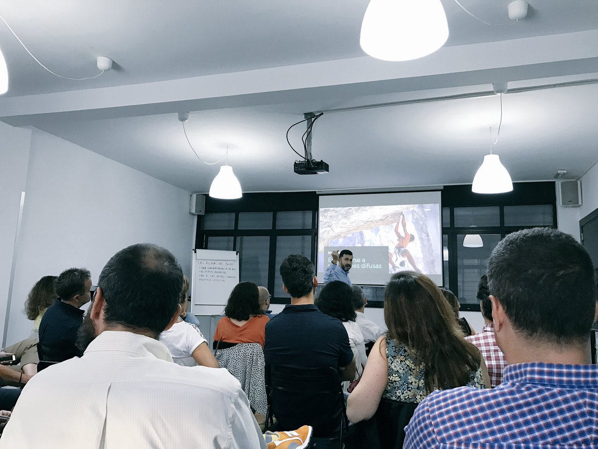 Comenzando la sesión de Costumer Experience Camp <a href="/Telefonica/">Telefónica</a> <a href="/garajedeideas/">Garaje de ideas | Tech</a> 🚀 #CEXCAMP