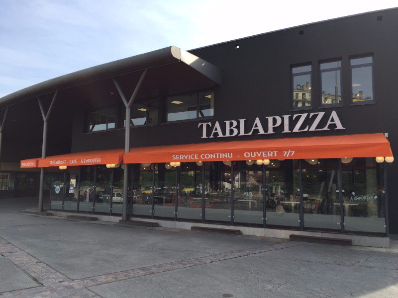 Nouvelle adresse, nouveau look : le restaurant TABLAPIZZA de Troyes fait peau neuve ! bit.ly/2dJqhCe  <a href="/tablapizzafr/">Tablapizza</a> #franchise