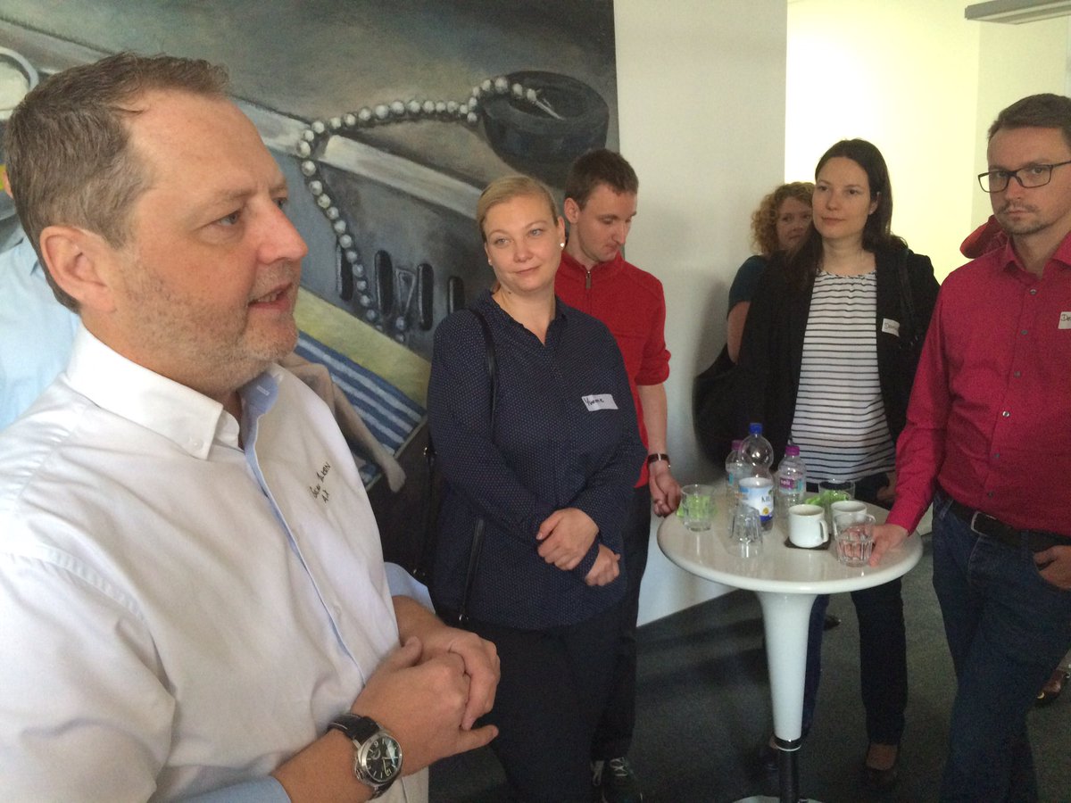 BendlerBlogger's tweet photo. @saimalkan beim Hello World des #axcamp https://t.co/gPPF8VhkxB