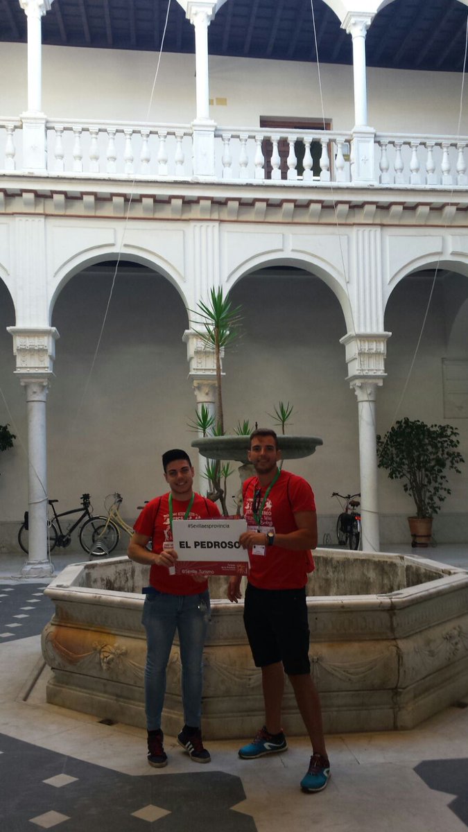SinlyFriend's tweet photo. Palacio la mañara el patio es precioso #Sevillaesprovincia @Sevilla_Turismo https://t.co/iqW0VNztvZ