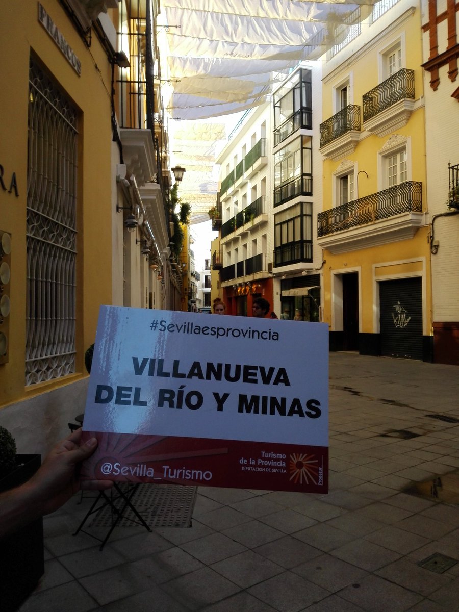 Yulian_Moreno's tweet photo. Por el centro de #Sevillaesprovincia camino a la giralda @Sevilla_Turismo @desarrollominas @minerosxelmundo https://t.co/BcfgHehkuY