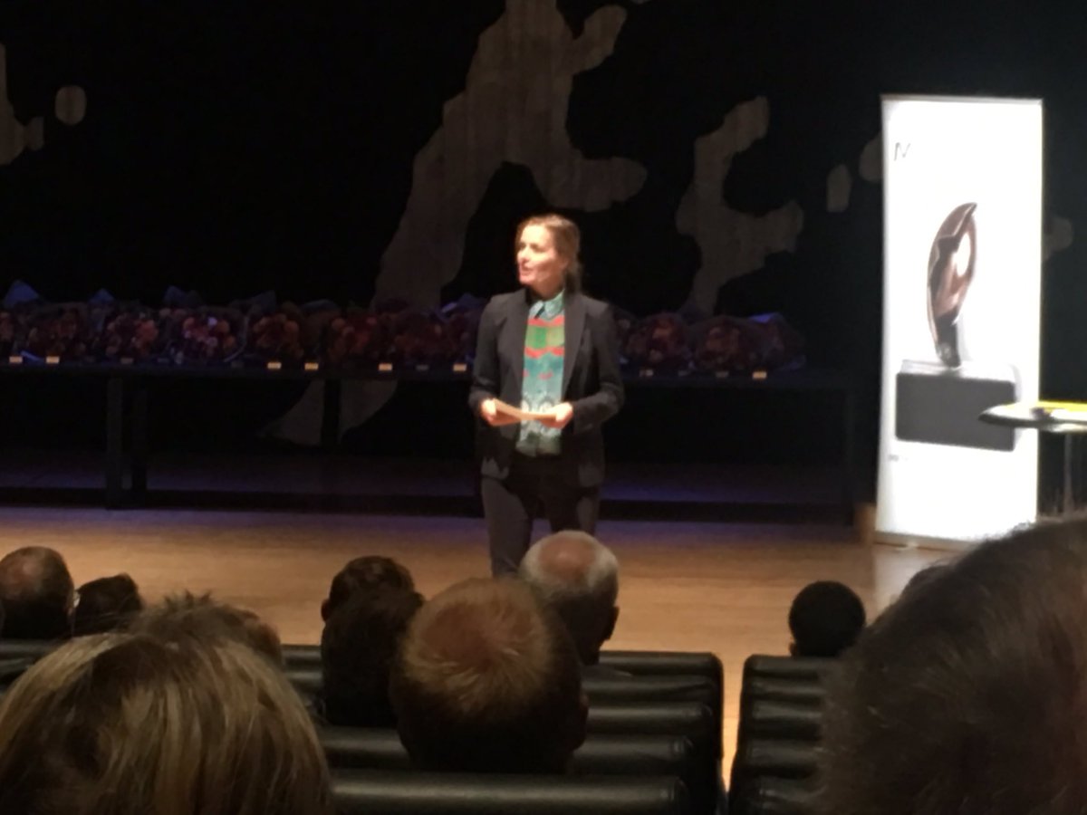 LarsKunov's tweet photo. Metalindustriens mest talentfulde lærlinge fejres i Den Sorte Diamant. @EllenTraneNorby fremhæver deres betydning for DKs fremtid. #mlpris https://t.co/JSnHfMrujv