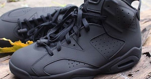 SkyDayTrading's tweet photo. Women's Fashion: https://t.co/4d0dgcnt2O #TRENDINSPO: Matte Black Jordan 6's | Tell Us Your Thoughts! #BEBrand #Ne… https://t.co/nL3y2xumuK