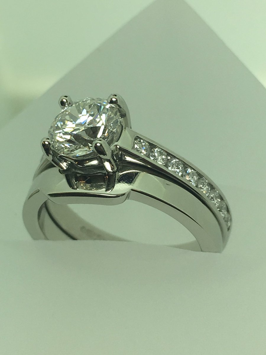 HPJwatches's tweet photo. Hand made platinum diamond engagement ring with plane band #wedding For your perfect ring DM or call 01708 341608 https://t.co/u8Zm32s69d