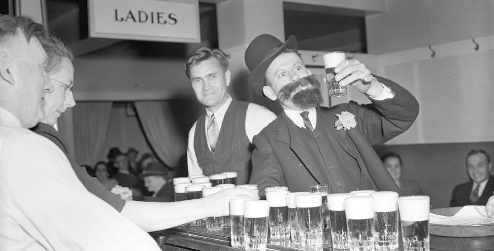 Faites pas cette tête, la brasserie ouvre de 17h30 à 20h. Ce wknd, retrouvez la RZN à <a href="/LaPtiteChope/">LaPtiteChope</a>, fête des bières du coin  #Rennes