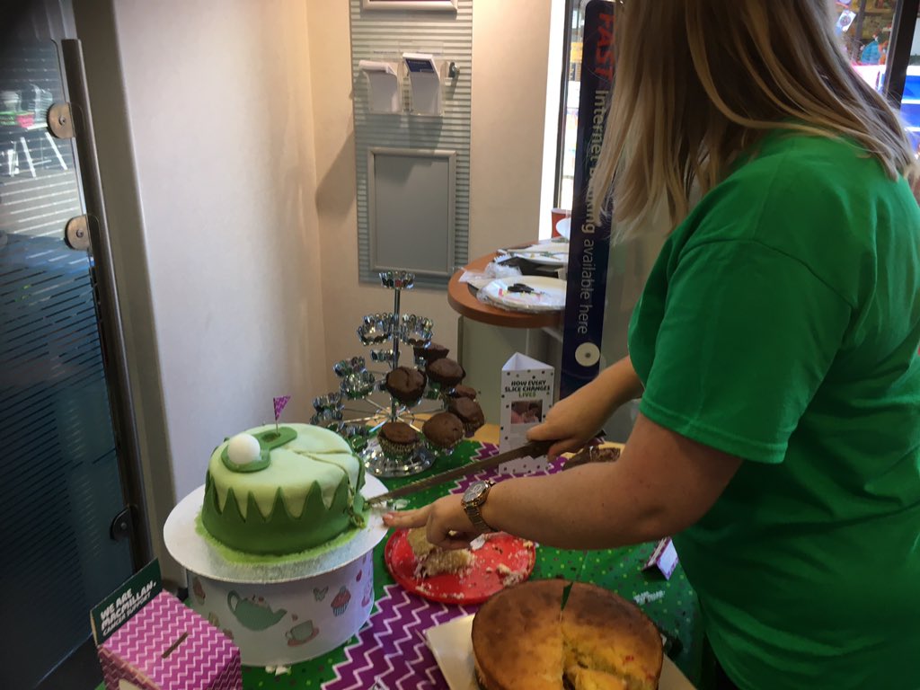 ourkidjohn's tweet photo. Magnificent Macmillan Ryder  Cup Cake Showstopper in Towcester @vlmott85 @RBNNorth @NBSemployees @KazMartin22 @jeffwatson8 @LiamRic34843634 https://t.co/CaR6e8nma3