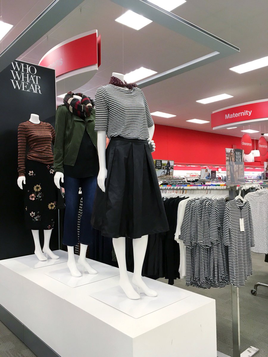 CarlingHale's tweet photo. 🍂 Fall @WhoWhatWear Collection 🌾 stripes, florals, and soft cover-ups 🌾 @beeson_scott @SamanthaVMML @TargetStyle 🍂 #VMTL #T1542 #whowhatwear https://t.co/I3UV5Inewa