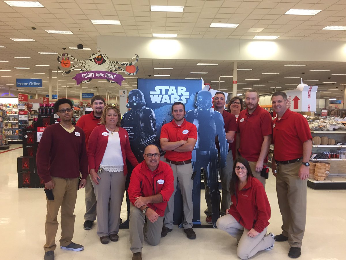 T1777 is revved up to #sharetheforce today!  #wearetarget <a href="/Target/">Target</a> @alisonjstephen <a href="/ButrynMatt/">matt butryn</a> <a href="/Le_Hulett/">Leandra Hulett</a>