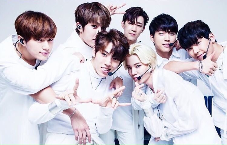 jonginswagg's tweet photo. Soooooo in love with them ❤️💛💚💙💜💖
#인피니트 #TheEye2ndWin #4YearsWithInfinite https://t.co/YNCEh3rKgO