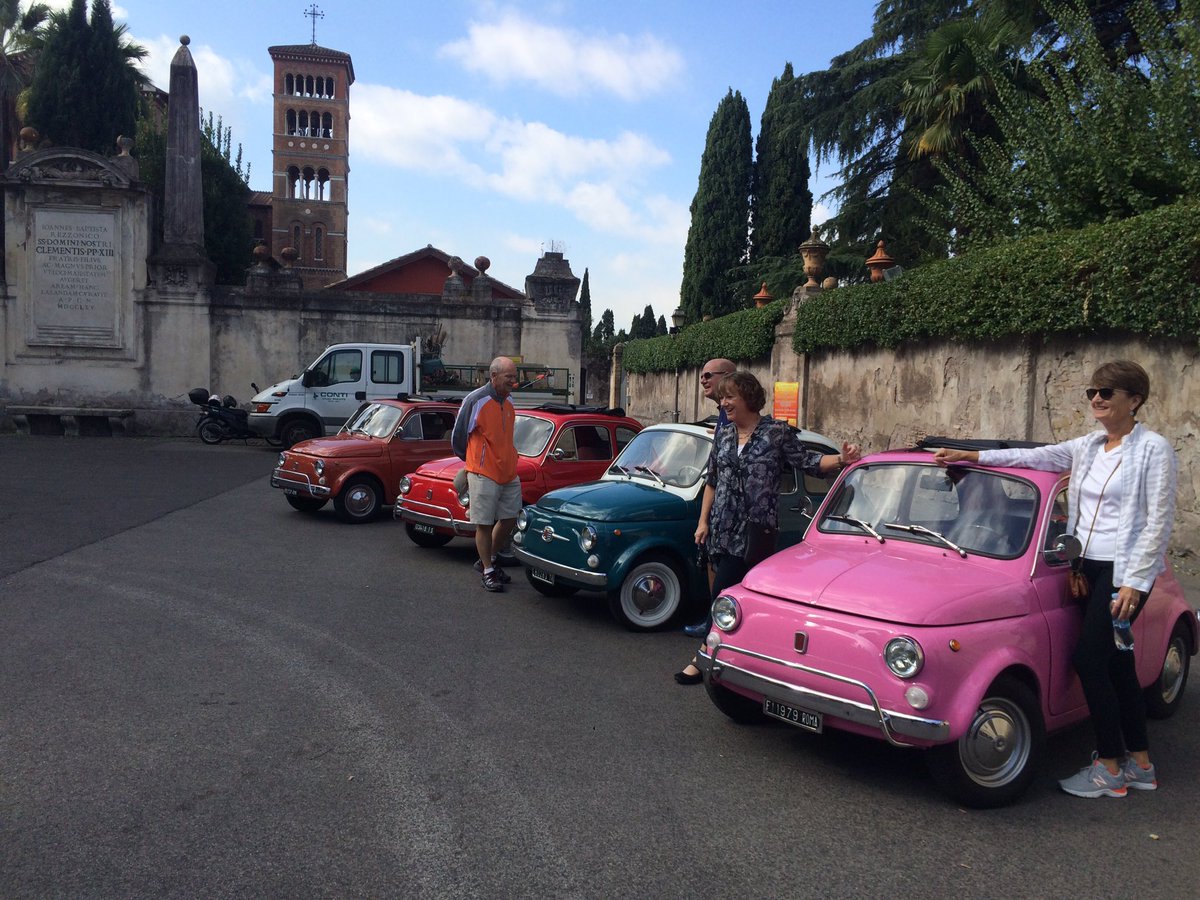 Valentina970's tweet photo. Aventino hill😊😊 https://t.co/9Z6sjJmNFZ
