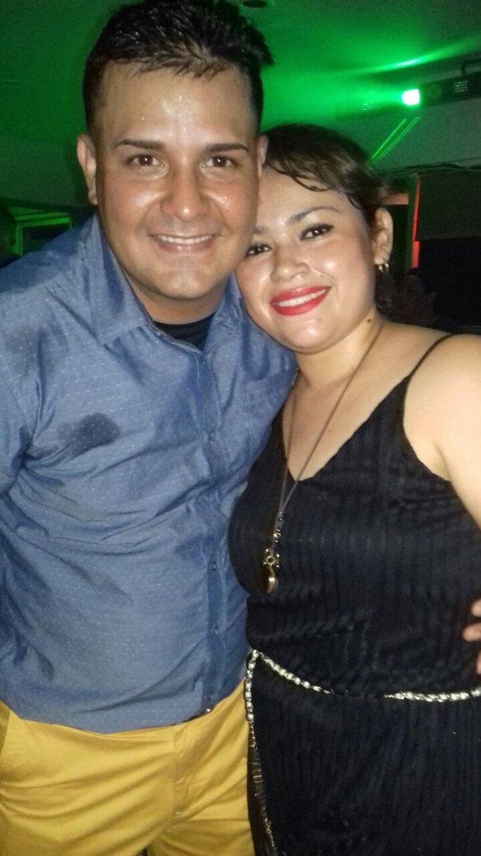 FabianM160481's tweet photo. Una gran noche ... #DiscotecaLaOficina con mi amiga #ClaudiaAlexandraArauz y #JonathanDuarte fue espectacular https://t.co/kmLjrzJWz6