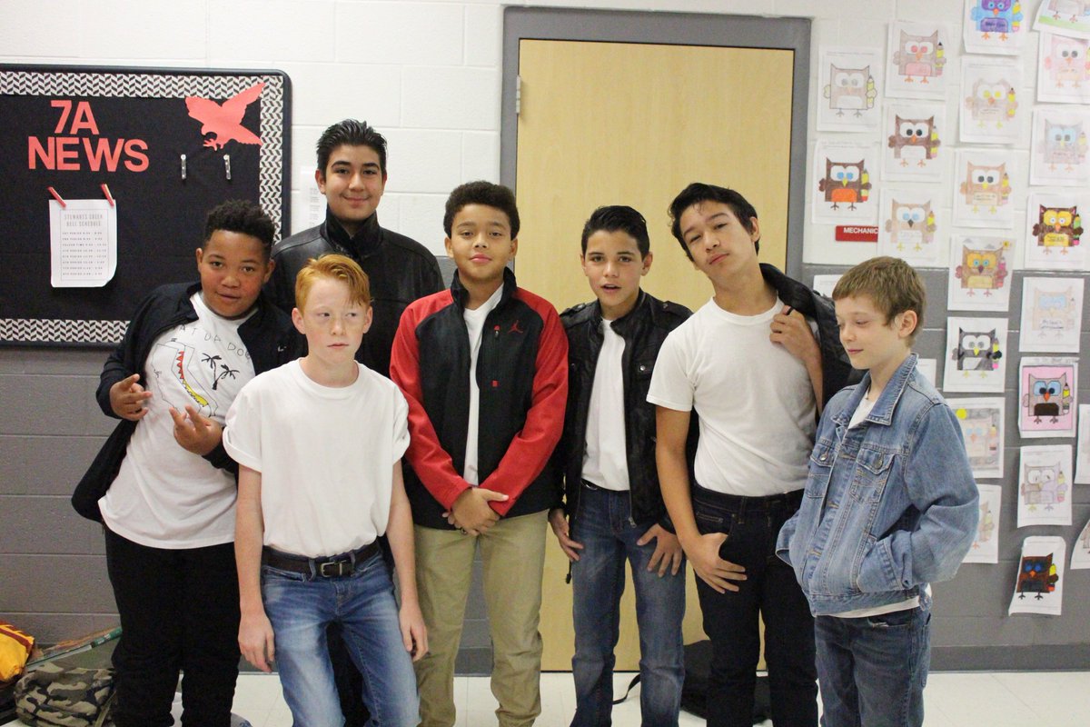 kburford702's tweet image. It's Outsiders day! The seventh graders went all out this year. #forjohnny #staygold @se4realhinton @OutsidersHouse