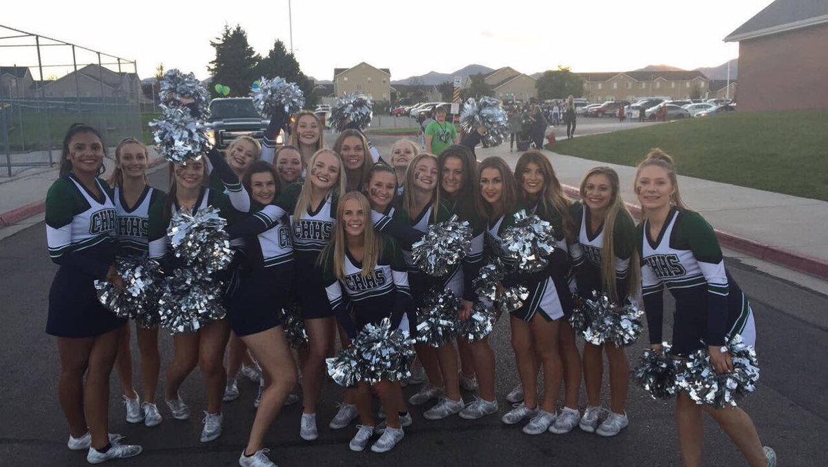 Nicole_Mery's tweet photo. CH Pep Rally!!! #copperhills #chcheer https://t.co/rZr7r1406v
